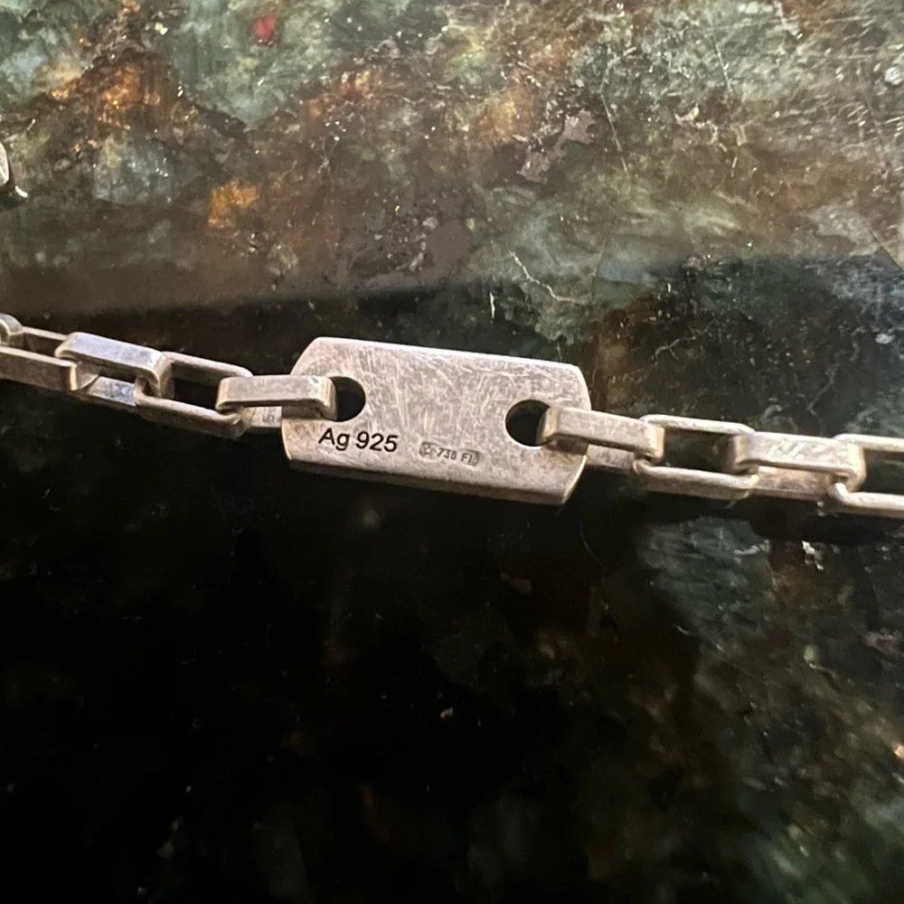 GUCCI Authentic Stamped Silver with G Pendant - Picture 8 of 8